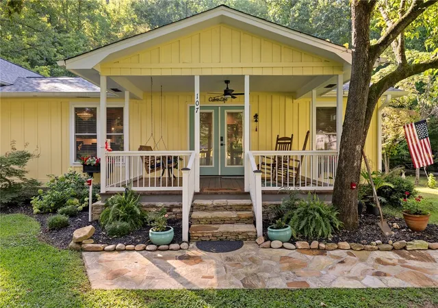 Photo 3 of Single family home for sale at 107 Holcombe Holw Rd, Sunset, SC 29685 | MLS# 20305886 | Listing updated on 2026-09-05