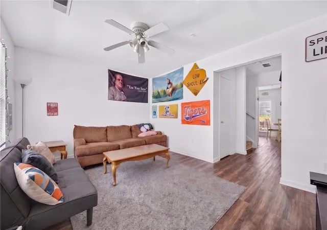 Photo 4 of Townhouse for sale at 215 E Campus Dr, Central, SC 29630 | MLS# 20305879 | Listing updated on 2026-10-19