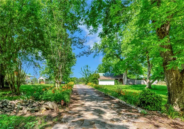 Photo 3 of Sale Pending at 359 Earle Rd, Central, SC 29630 | MLS# 20305765 | Listing updated on 2026-09-12