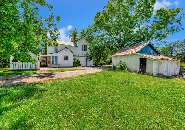 Photo 4 of Sale Pending at 359 Earle Rd, Central, SC 29630 | MLS# 20305765 | Listing updated on 2026-09-12