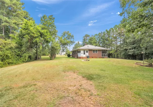 Photo 2 of Sale Pending at 107 Burton Rd, Anderson, SC 29625 | MLS# 20305906 | Listing updated on 2026-09-10