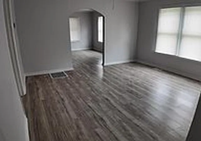 Photo 3 of Single family home for sale at 190 S Cash Ave, Chesnee, SC 29323 | MLS# 20305808 | Listing updated on 2026-09-11