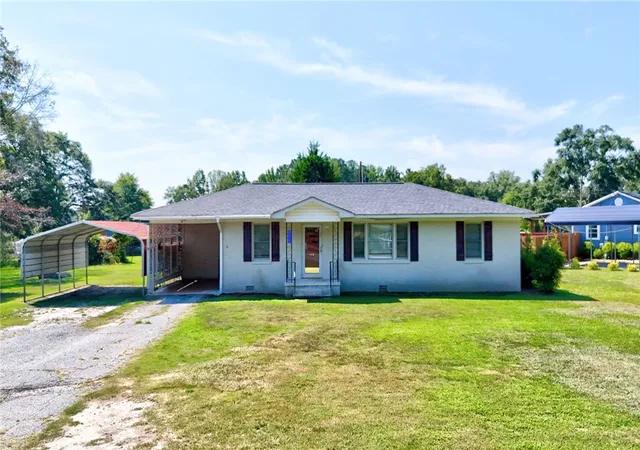Photo 1 of Single family home for sale at 115 Sunset Dr, Belton, SC 29627 | MLS# 20305907 | Listing updated on 2026-09-14