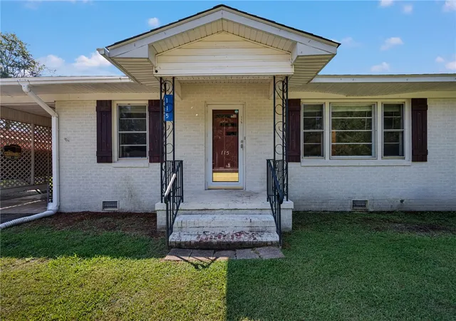 Photo 3 of Single family home for sale at 115 Sunset Dr, Belton, SC 29627 | MLS# 20305907 | Listing updated on 2026-09-14