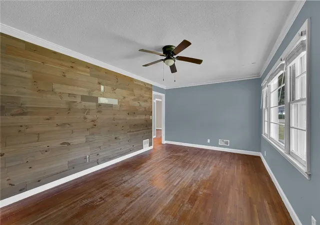 Photo 3 of Single family home for sale at 115 Sunset Dr, Belton, SC 29627 | MLS# 20305907 | Listing updated on 2026-09-14