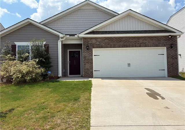 Photo 1 of Single family home for sale at 159 Slateford Cir, Piedmont, SC 29673 | MLS# 20305901 | Listing updated on 2026-09-07