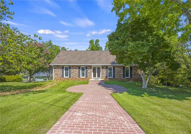 Photo 1 of Single family home for sale at 106 Whippoorwill Dr, Seneca, SC 29672 | MLS# 20305911 | Listing updated on 2026-09-13