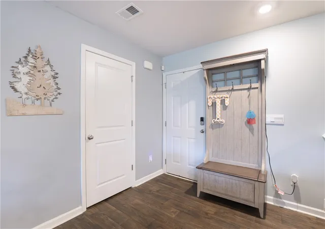 Photo 3 of Single family home for sale at 906 Ashwood Way, Easley, SC 29640 | MLS# 20305908 | Listing updated on 2026-09-08