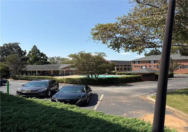 Photo 10 of Condo for sale at 250 Elm St, Clemson, SC 29631 | MLS# 20305927 | Listing updated on 2026-09-08