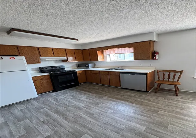 Photo 4 of Condo for sale at 250 Elm St, Clemson, SC 29631 | MLS# 20305927 | Listing updated on 2026-09-08