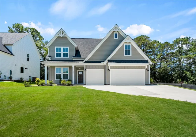 Photo 1 of Single family home for sale at 321 Summerall Dr, Anderson, SC 29621 | MLS# 20305962 | Listing updated on 2026-09-08