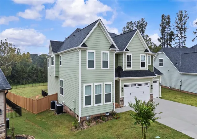 Photo 3 of Single family home for sale at 1321 Wellton Pl, Campobello, SC 29322 | MLS# 20305953 | Listing updated on 2026-09-21