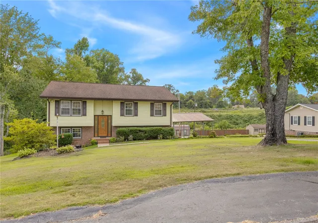 Photo 3 of Single family home for sale at 110 Earl St, Pickens, SC 29671 | MLS# 20305960 | Listing updated on 2026-09-08