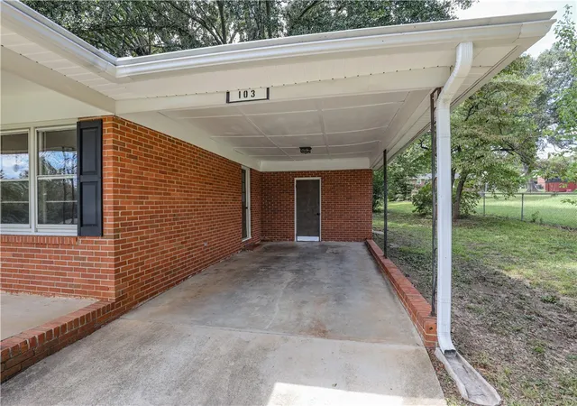 Photo 2 of Single family home for sale at 103 Belmont Cir, Easley, SC 29642 | MLS# 20305977 | Listing updated on 2026-09-09