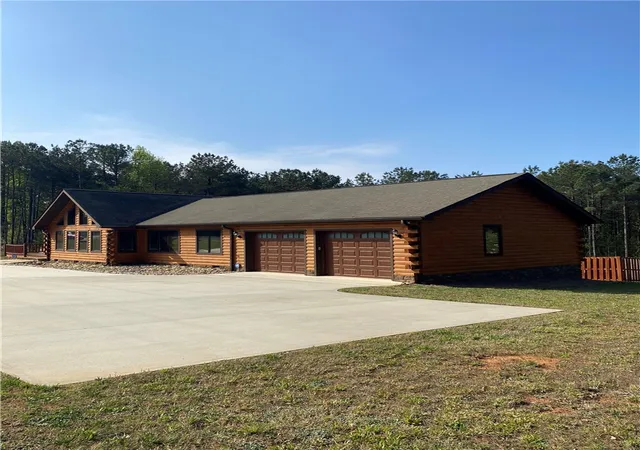 Photo 3 of Single family home for sale at 128 Mcalister Rd, West Union, SC 29696 | MLS# 20305984 | Listing updated on 2026-09-09