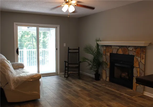 Listing Photo 4 - Condo for sale in building located at 1906 Northlake Dr, Anderson, SC 29625