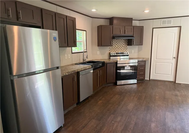Photo 3 of Manufactured home for sale at 232 Ashley Dr, Walhalla, SC 29691 | MLS# 20305990 | Listing updated on 2026-09-09