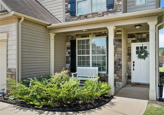 Photo 2 of Single family home for sale at 24 Duxbury Ln, Easley, SC 29642 | MLS# 20305800 | Listing updated on 2026-09-20