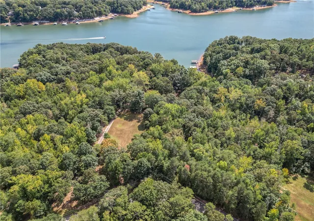 Photo 50 of Single family home for sale at 620 Seminole Point Rd, Fair Play, SC 29643 | MLS# 20305921 | Listing updated on 2026-10-07