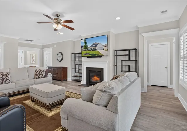 Photo 3 of Single family home for sale at 117 Spyglass Ln, Pendleton, SC 29670 | MLS# 20305967 | Listing updated on 2026-09-09