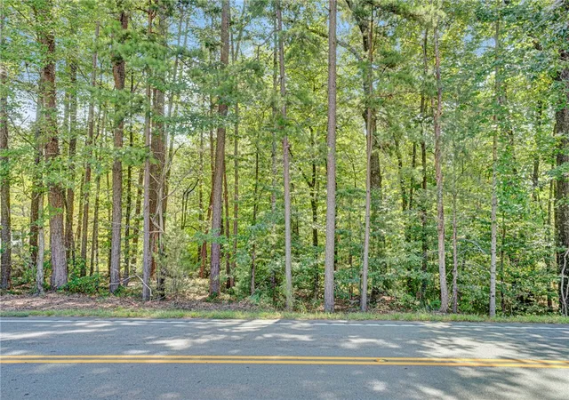 Photo 2 of Land for sale at 00 Burnt Tanyard Rd, West Union, SC 29696 | MLS# 20305945 | Listing updated on 2026-09-16