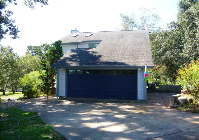 Photo 1 of Single family home for sale at 109 Lake Ridge Cir, Walhalla, SC 29691 | MLS# 20304984 | Listing updated on 2026-09-11