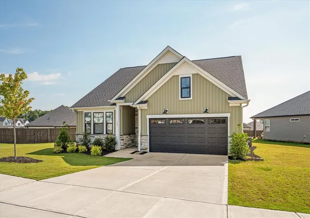 Photo 3 of Single family home for sale at 163 Laurel Oak Dr, Anderson, SC 29621 | MLS# 20305832 | Listing updated on 2026-09-19