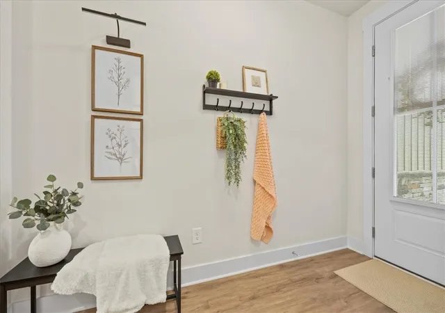 Photo 4 of Single family home for sale at 163 Laurel Oak Dr, Anderson, SC 29621 | MLS# 20305832 | Listing updated on 2026-09-19