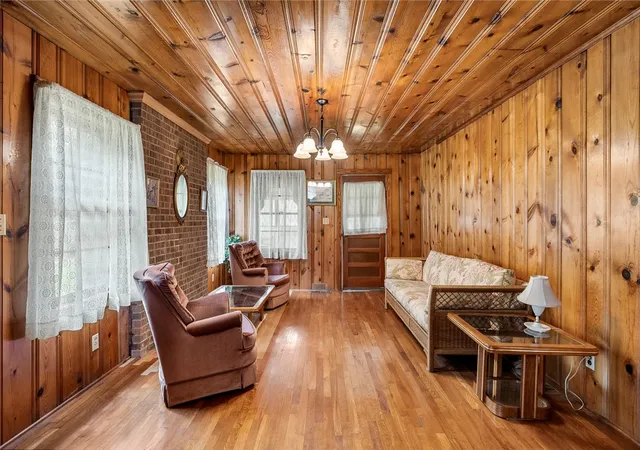Photo 2 of Sale Pending at 23 Tolar Rd, Travelers Rest, SC 29690 | MLS# 20305940 | Listing updated on 2026-09-13