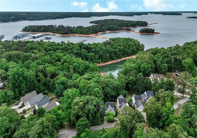 Photo 2 of Single family home for sale at 201 Fields Ave, Anderson, SC 29625 | MLS# 20305933 | Listing updated on 2026-09-10
