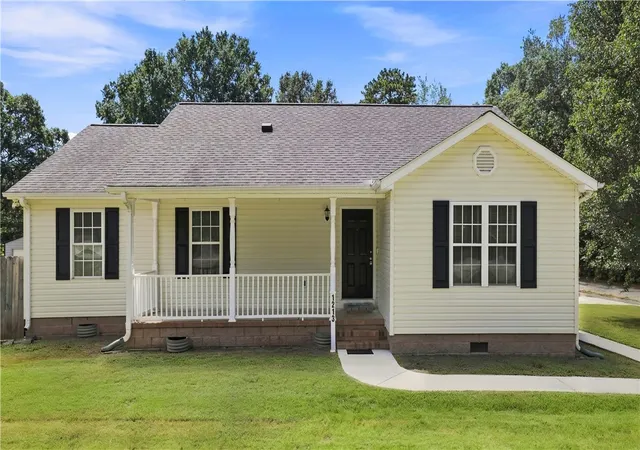 Photo 2 of Single family home for sale at 1213 Centerville Rd, Anderson, SC 29625 | MLS# 20306057 | Listing updated on 2026-10-15
