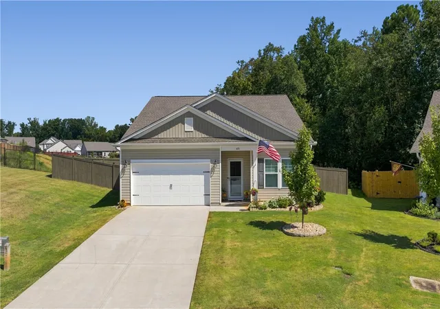 Photo 1 of Manufactured home for sale at 409 Sonoma Ct, Seneca, SC 29678 | MLS# 20306034 | Listing updated on 2026-09-10
