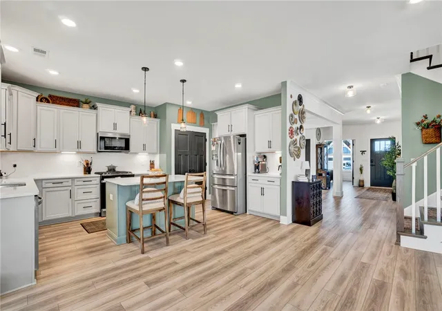 Photo 3 of Single family home for sale at 836 Redmill Ln, Duncan, SC 29334 | MLS# 20306062 | Listing updated on 2026-09-26