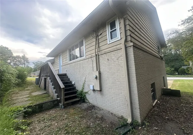 Photo 3 of Single family home for sale at 502 Seneca St, Seneca, SC 29678 | MLS# 20306076 | Listing updated on 2026-09-11