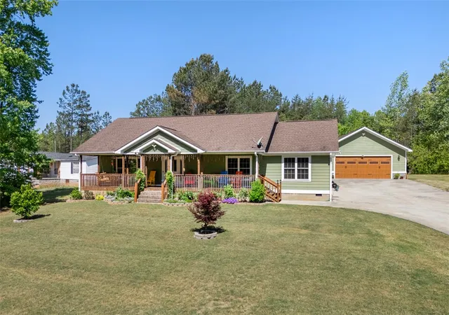 Single family home for sale at 304 Capps Rd, Walhalla, SC 29691 | MLS# 20306089