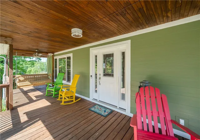 Photo 3 of Single family home for sale at 304 Capps Rd, Walhalla, SC 29691 | MLS# 20306089 | Listing updated on 2026-09-11