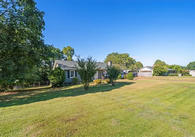 Photo 2 of Single family home for sale at 309 Kingston Way, Anderson, SC 29625 | MLS# 20306088 | Listing updated on 2026-09-11