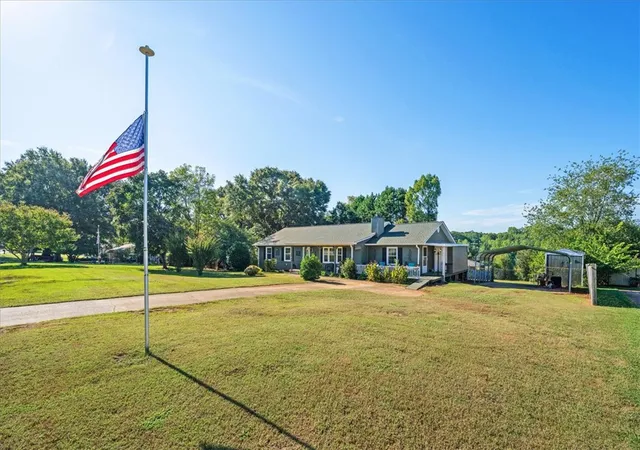 Photo 3 of Single family home for sale at 309 Kingston Way, Anderson, SC 29625 | MLS# 20306088 | Listing updated on 2026-09-11