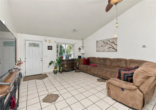 Photo 3 of Single family home for sale at 3 Winter Pl, Fountain Inn, SC 29644 | MLS# 20306047 | Listing updated on 2026-09-11