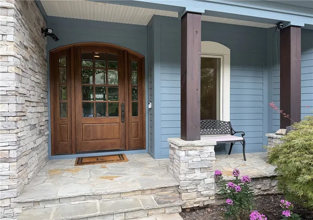 Photo 4 of Single family home for sale at 357 Stardust Ln, Seneca, SC 29672 | MLS# 20306029 | Listing updated on 2026-09-11