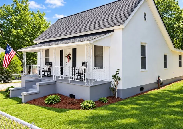 Photo 1 of Single family home for sale at 12 Guy St, Pelzer, SC 29669 | MLS# 20306038 | Listing updated on 2026-09-22