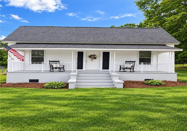 Photo 2 of Single family home for sale at 12 Guy St, Pelzer, SC 29669 | MLS# 20306038 | Listing updated on 2026-09-22