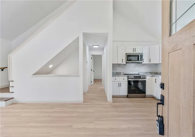 Photo 2 of Single family home for sale at 1203 Andersonville Rd, Townville, SC 29689 | MLS# 20306127 | Listing updated on 2026-09-12