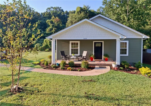 Single family home for sale at 1109 Gordon St, Greenville, SC 29611 | MLS# 20306129