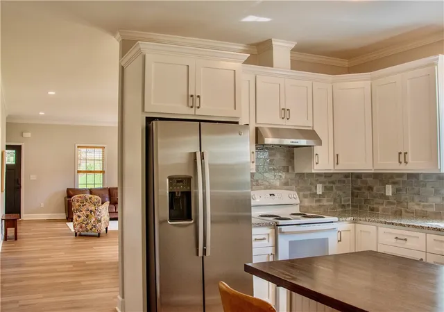 Photo 4 of Single family home for sale at 1109 Gordon St, Greenville, SC 29611 | MLS# 20306129 | Listing updated on 2026-10-05