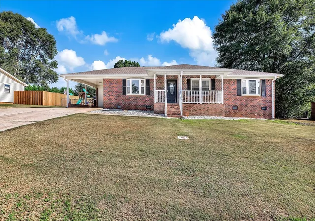Photo 1 of Sale Pending at 411 Van Martin Rd, Anderson, SC 29621 | MLS# 20306128 | Listing updated on 2026-10-08