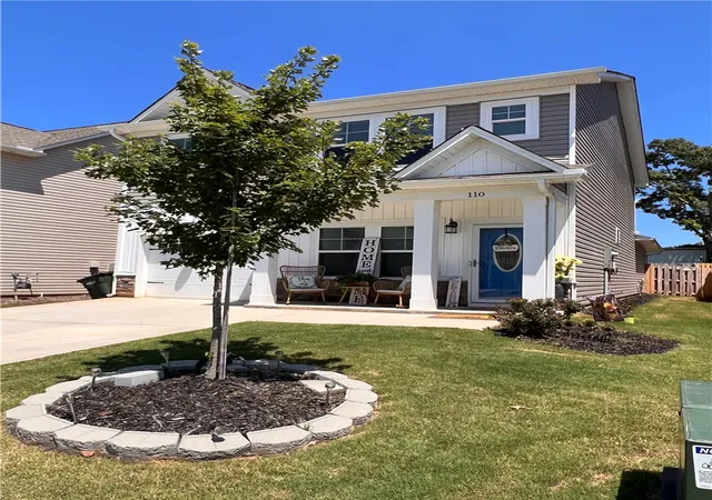 Photo 3 of Single family home for sale at 110 Highland Park Ct, Easley, SC 29642 | MLS# 20306164 | Listing updated on 2026-09-14