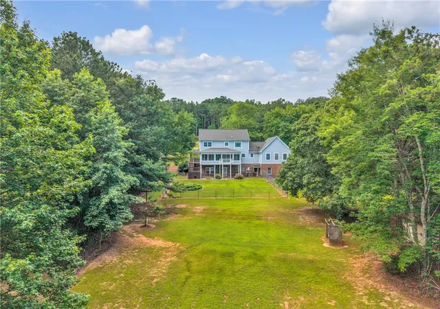 Photo 4 of Single family home for sale at 204 Long View Ln, Pickens, SC 29671 | MLS# 20306153 | Listing updated on 2026-09-14