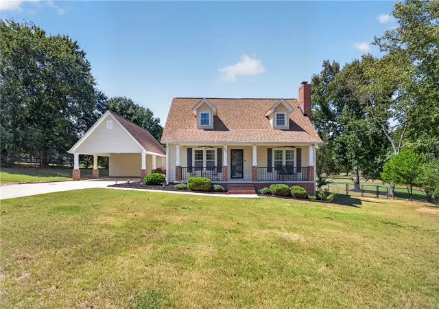 Photo 1 of Single family home for sale at 307 Country Glen, Pelzer, SC 29669 | MLS# 20306148 | Listing updated on 2026-10-20