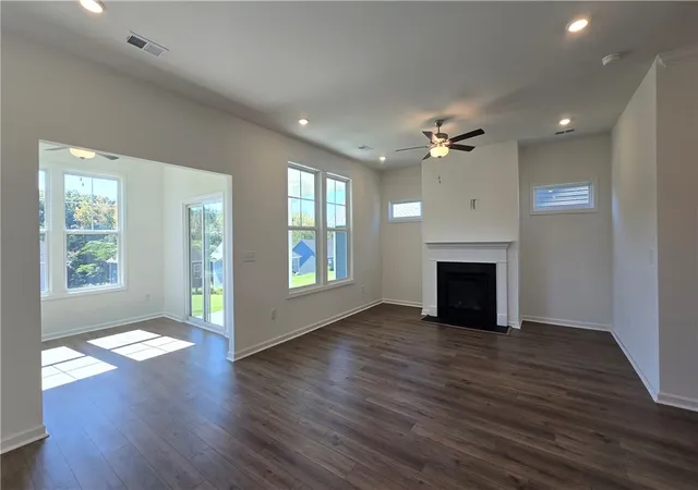 Photo 3 of Single family home for sale at 9 Halsey St, Central, SC 29630 | MLS# 20306661 | Listing updated on 2026-10-16